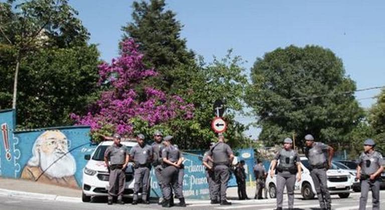 Arma usada no ataque a escola era de pai de atirador e estava legalizada