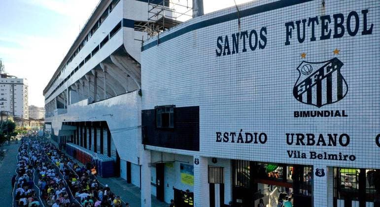 Velório de Pelé teve presença de apenas dois campeões mundiais brasileiros