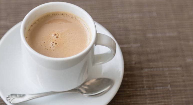 Café com leite pode ser um aliado no combate a inflamações