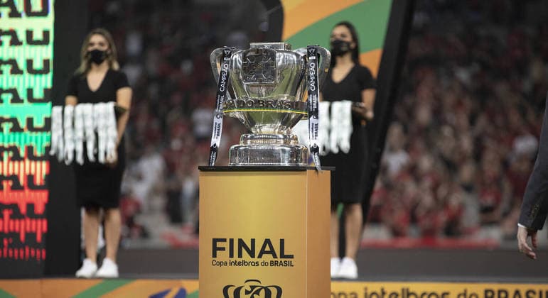 Por que clubes tradicionais podem ficar fora da Copa do Brasil em 2024?