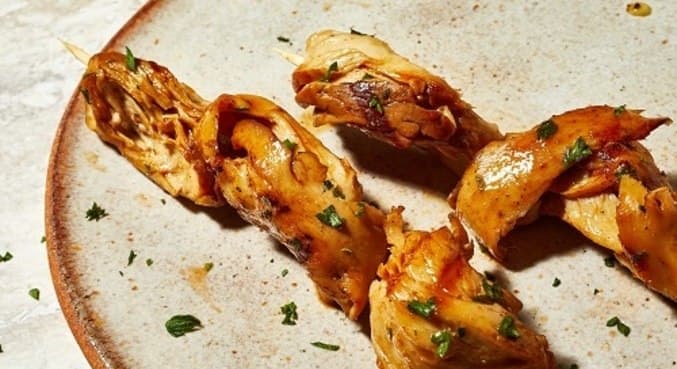 Frango de laboratório logo estará em restaurantes dos EUA