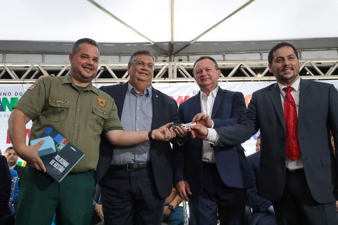 Ministro da Justiça entrega equipamentos e viaturas para reforçar segurança do Estado