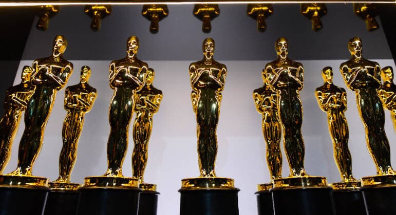 De peladão no palco a tapa na cara: veja os 7 momentos mais bizarros do Oscar