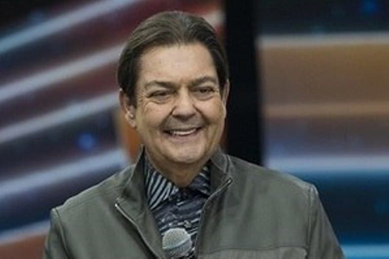 Fausto Silva agradece família do doador do coração