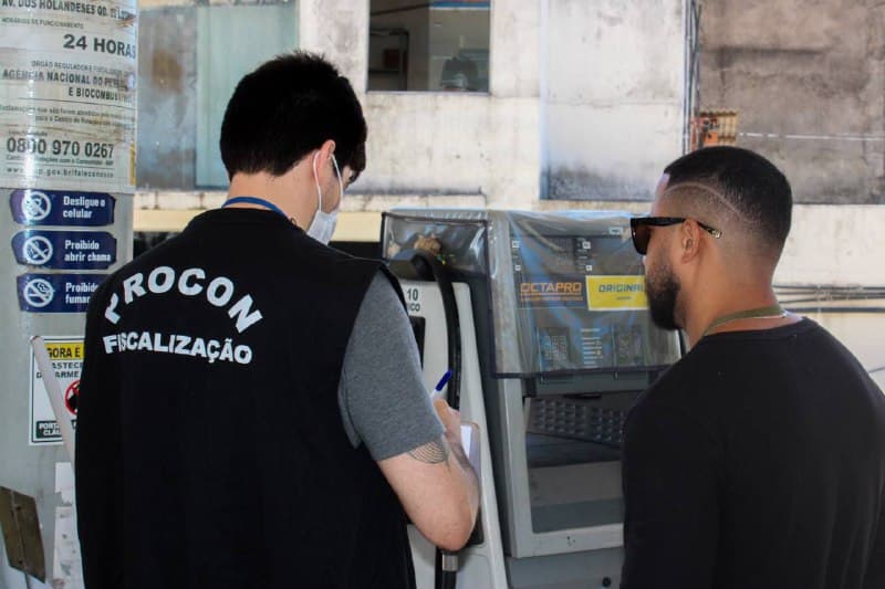 PROCON autua posto de combustível por aumento abusivo em preço da gasolina
