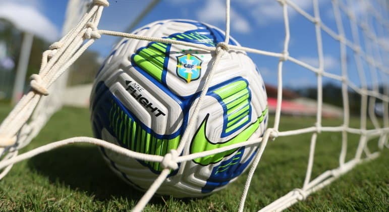 Veja as dívidas mais bizarras que os clubes brasileiros já tiveram