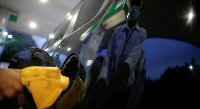 Petrobras reduz em R$ 0,18 o preço do litro do diesel para as distribuidoras
