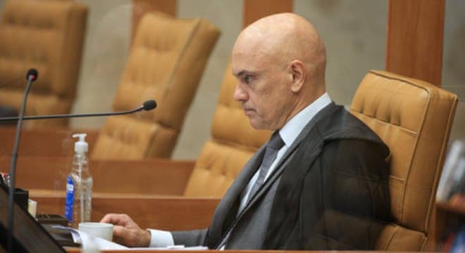 Moraes vota para tornar rés mais 250 pessoas pelos atos em Brasília
