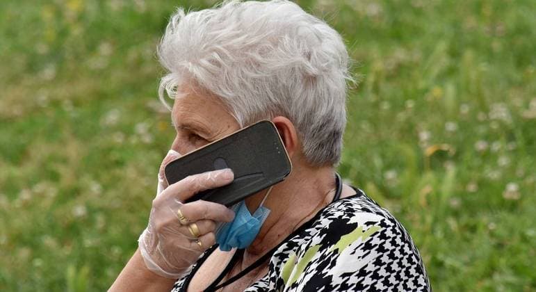 Golpistas usam inteligência artificial para clonar vozes e extorquir dinheiro
