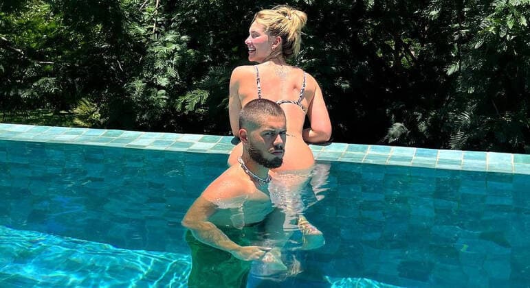 Zé Felipe entra na frente e impede foto sensual de Virginia Fonseca