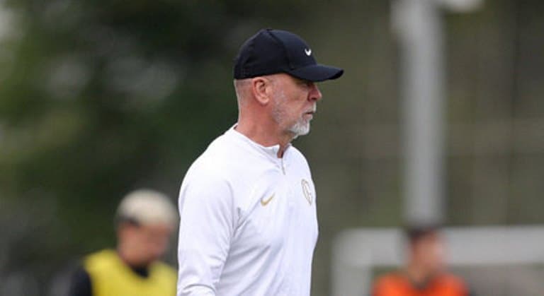 Mano Menezes se diz frustrado com empate do Corinthians