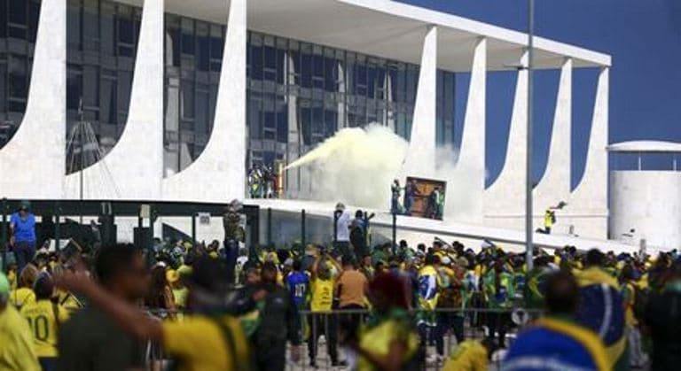 STF começa a julgar nesta quarta mais 250 denunciados pelos atos extremistas