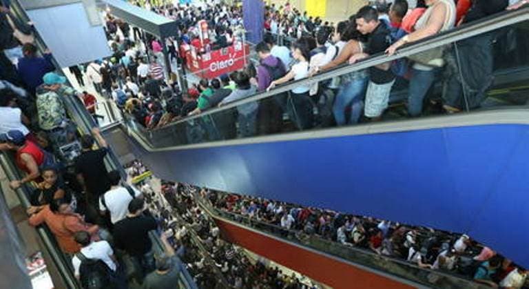 População brasileira tem o menor crescimento da história, mostra Censo 2022
