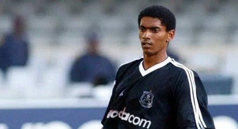 Ex-jogador de futebol morre em acidente de carro a caminho de funeral