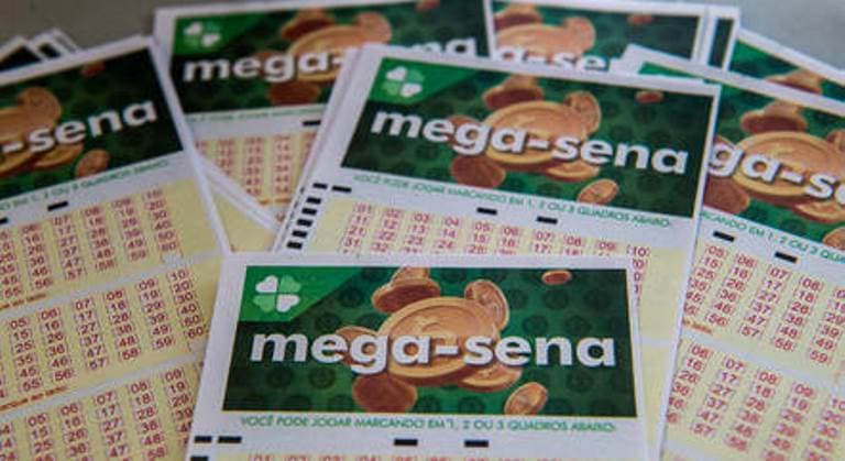 Mega-Sena está acumulada e pode pagar R$ 105 milhões nesta quarta