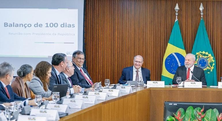 Lula diz discordar de previsão de que PIB vai crescer 'zero não sei das quantas'