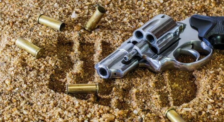 Menos acesso às armas, menos crimes? americano contesta tese