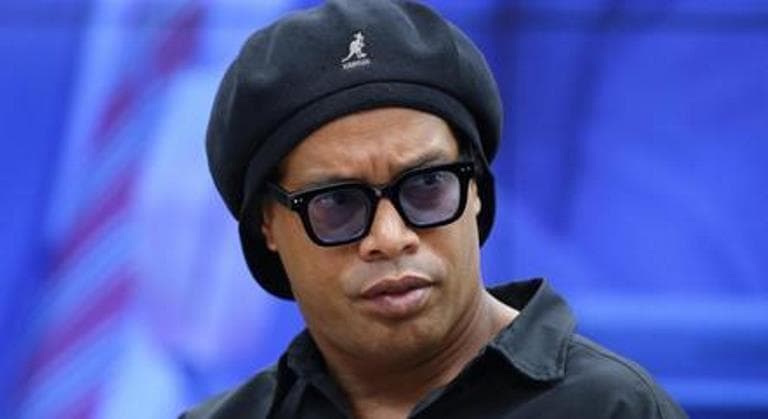 Ronaldinho nega ter tentado deixar o país para não depor na CPI
