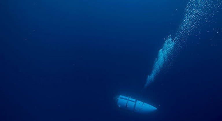 Buscas por submarino continuam após fim do suprimento de oxigênio