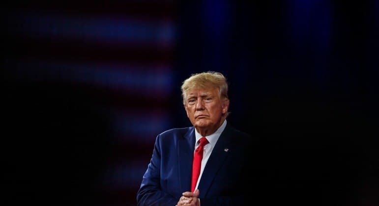 Trump mantém popularidade intacta, apesar de acumular acusações criminais