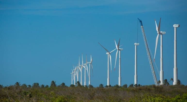 Governo federal prevê investir R$ 50 bilhões em energia renovável neste ano
