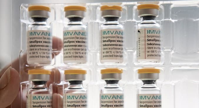 Vacinação contra mpox começa nesta segunda-feira; veja quem pode se imunizar