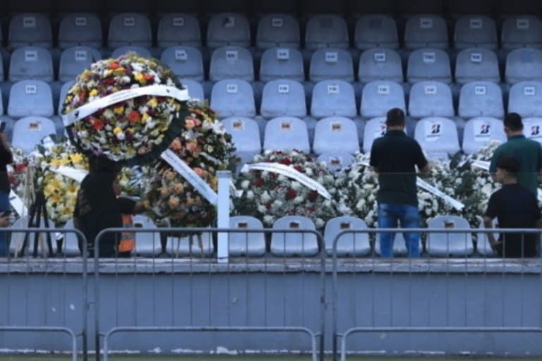 Adeus a Pelé: acompanhe o velório do Rei do Futebol