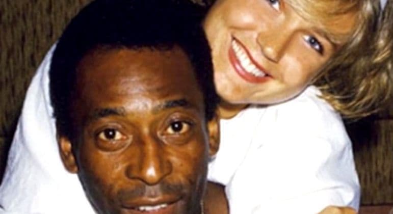 Xuxa critica participantes de velório de Pelé: 'Por que tem gente sorrindo?'