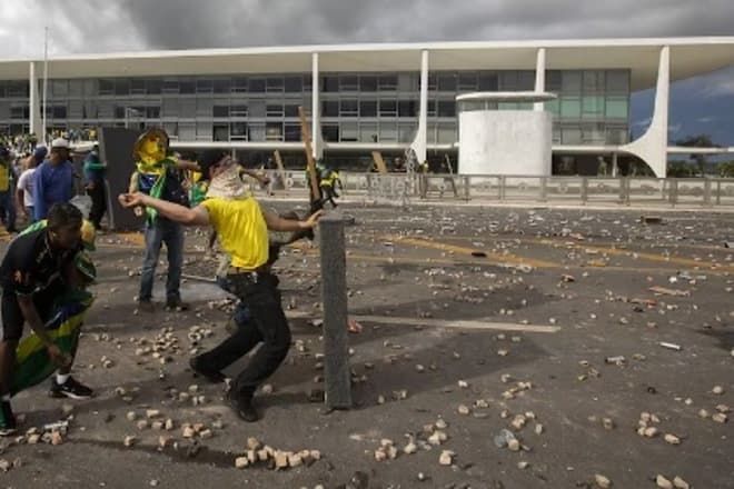 PF prende 48 foragidos do 8 de Janeiro e busca outros 160 em megaoperação