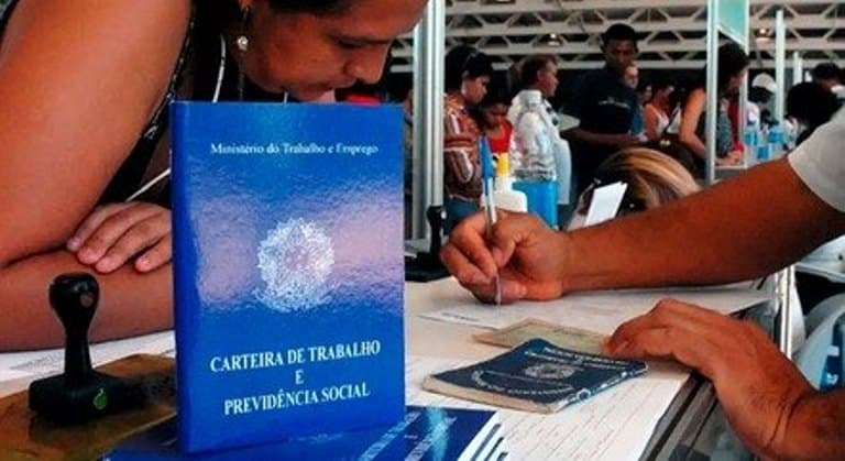 Mulheres recebem quase 20% a menos do que homens, aponta relatório de transparência salarial