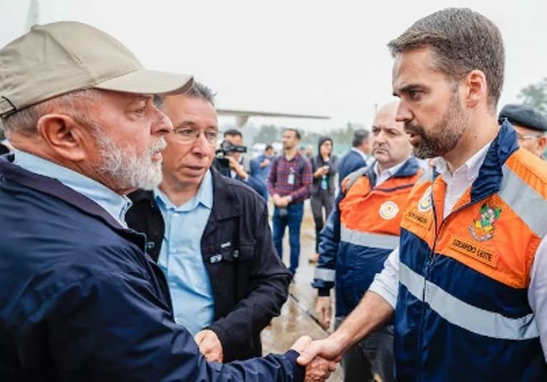 Lula fala em evento extremo da natureza e diz que governo está 100% à disposição do RS