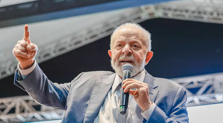 ‘Eu queria fazer ajuste fiscal era na rentabilidade dos banqueiros’, diz Lula sobre cortar gastos