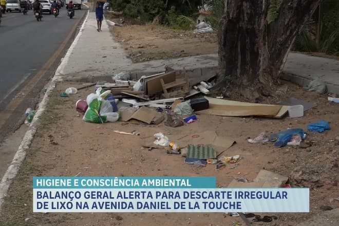 Avenida Daniel De La Touche em São Luís é local de descarte irregular de lixo