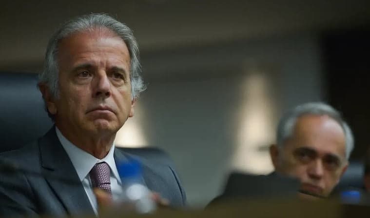 ‘Há um constrangimento’, diz ministro da Defesa sobre prisão de Braga Netto
