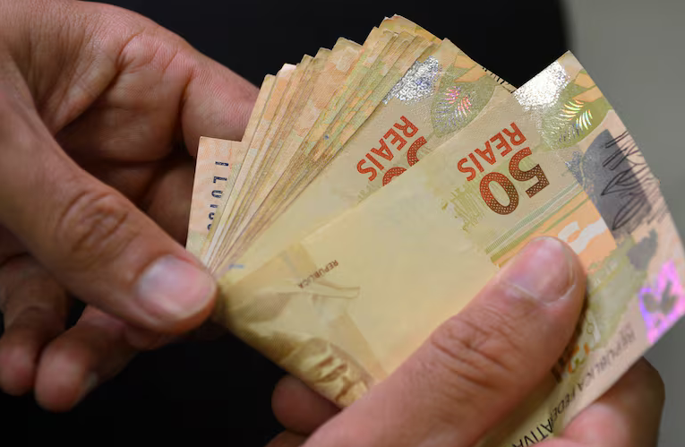 FMI eleva para 2,5% projeção de crescimento médio da economia brasileira