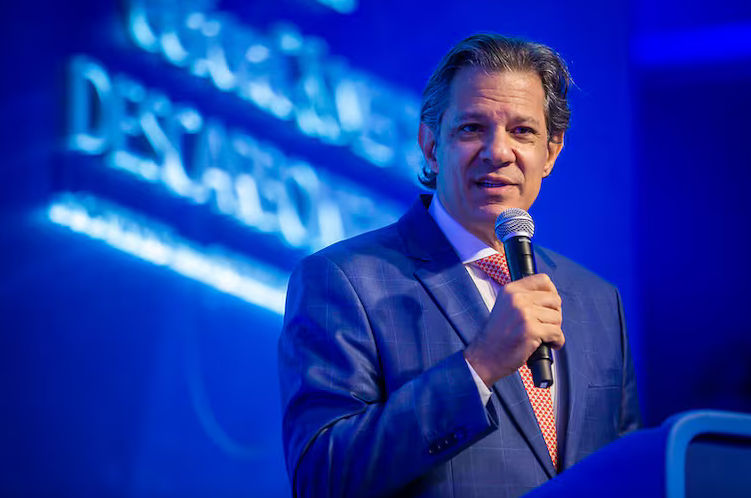 Ministro da Fazenda não ganha nunca, diz Haddad sobre carne na cesta básica desonerada