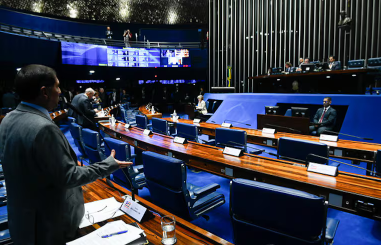 Senado retoma trabalhos remotamente; Câmara só volta na próxima semana