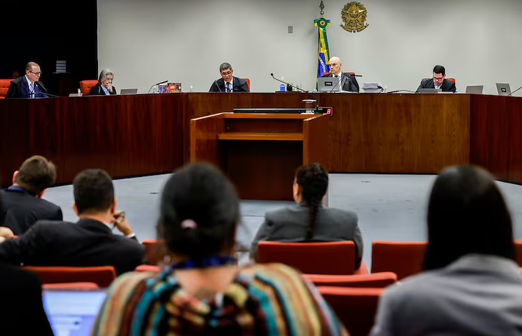 Por unanimidade, STF torna réus presos por morte de Marielle