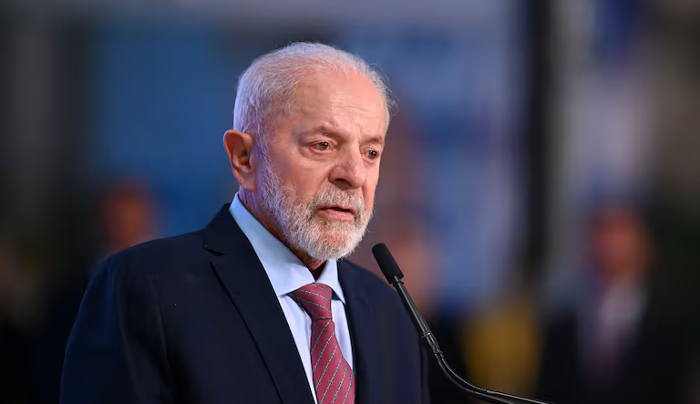 Governo Lula lança meta para reduzir mortalidade materna em 25% até 2027