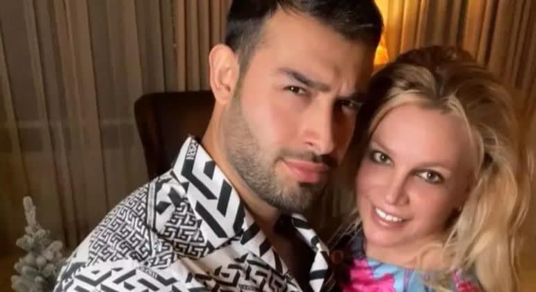 Ex-marido de Britney Spears pede indenização pelo comportamento da cantora