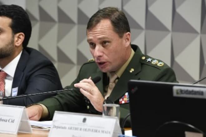 Defesa de Mauro Cid pede ao STF para investigar e punir quem vazou trechos de delação