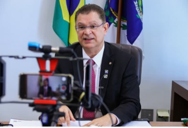 Líder do PL na Câmara defende que Bolsonaro seja beneficiado em projeto da Ficha Limpa