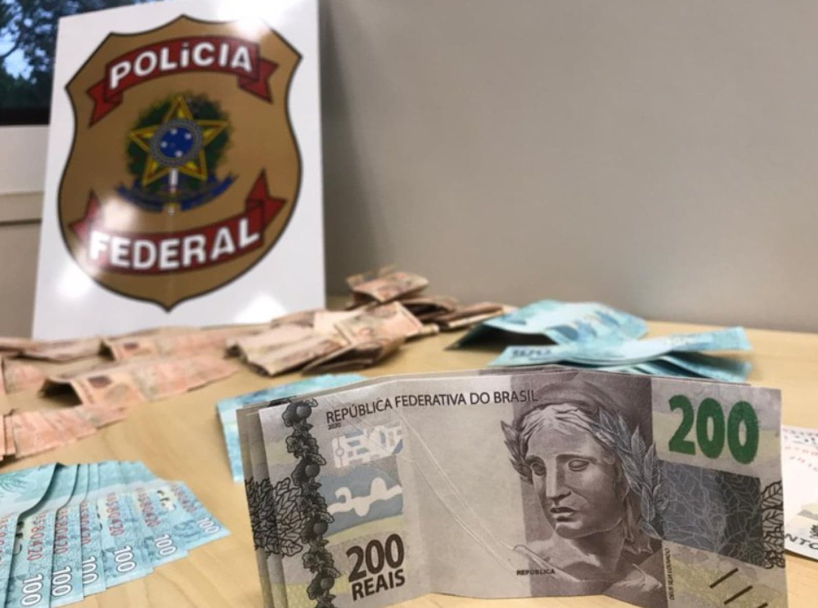 Em operação, Polícia Federal e MP miram fintechs usadas para lavar dinheiro do PCC