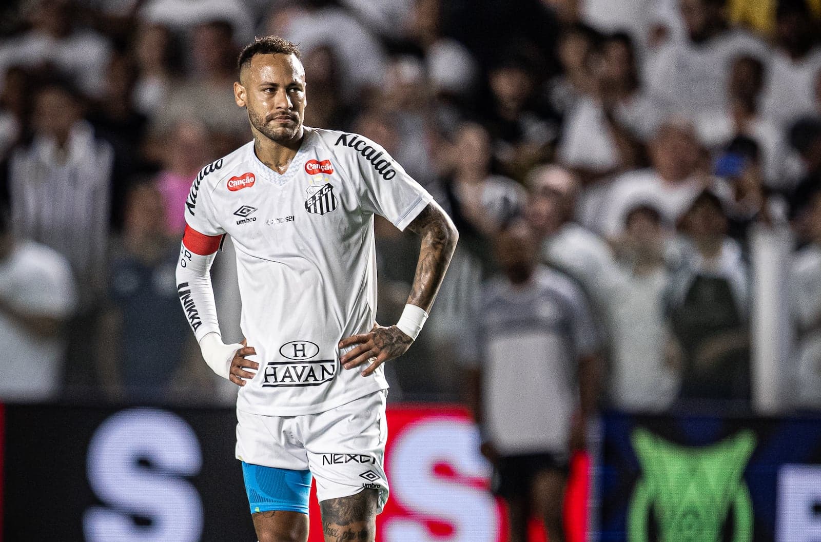 Neymar lidera ranking de estrelas que mais perderam jogos por lesão