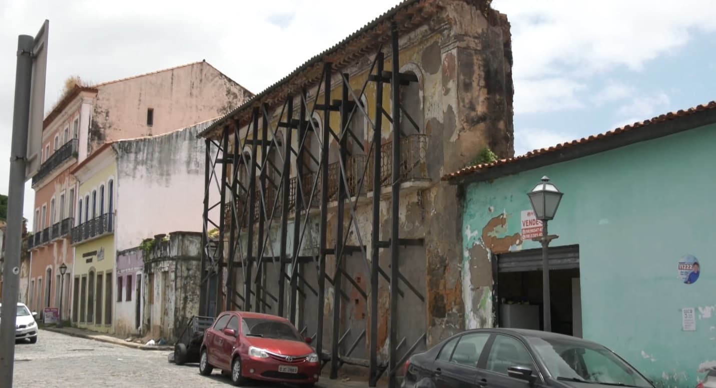 Solo inadequado e falta de manutenção aumentam os riscos de desabamentos em estruturas