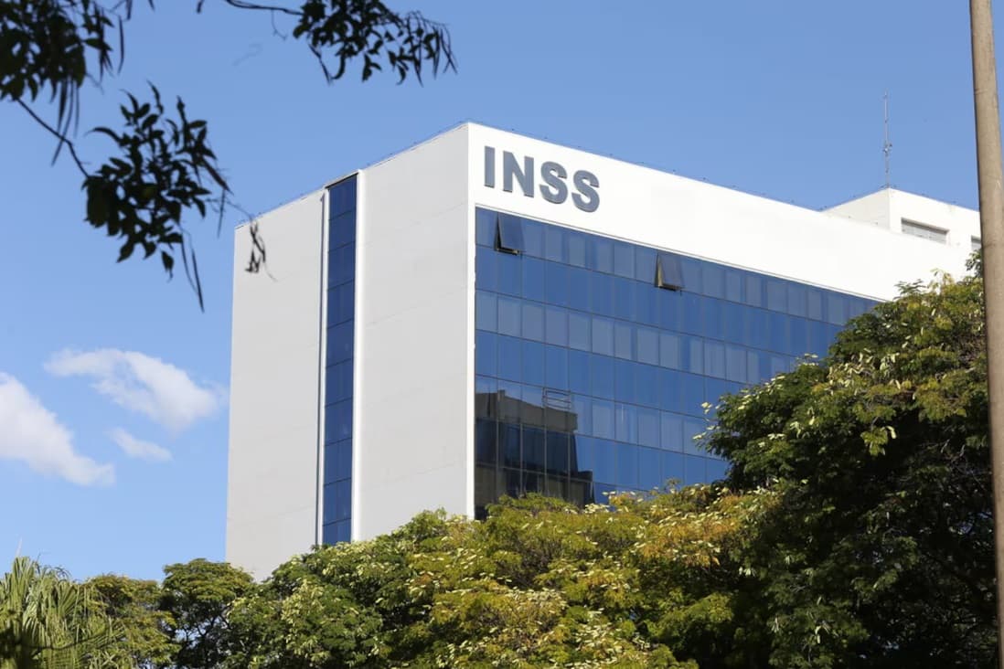 Justiça libera R$ 2,6 bilhões em atrasados a aposentados do INSS; veja quem tem direito