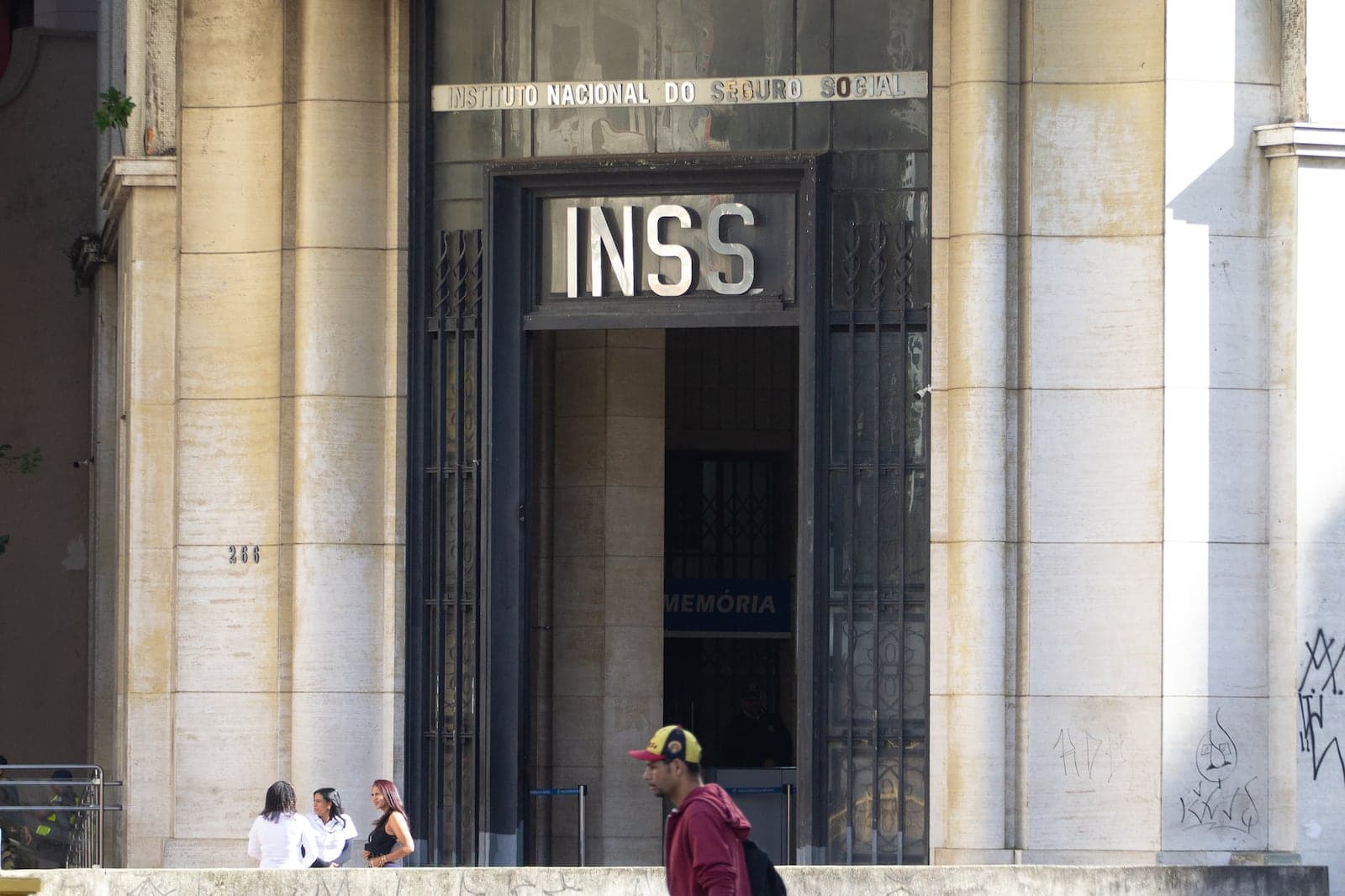 Saiba como o INSS vai notificar os 9 milhões de segurados sobre desconto indevido