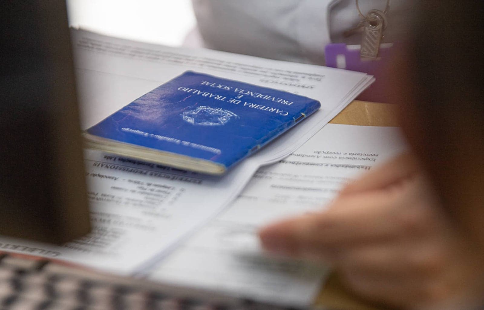 Saiba as diferenças entre contratação pela CLT e via PJ; entenda seus direitos