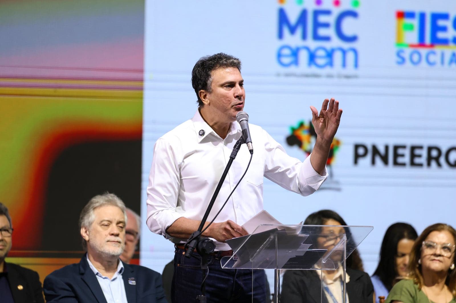 Enem 2025: alunos do Paraná afetados por tornado farão provas em dezembro