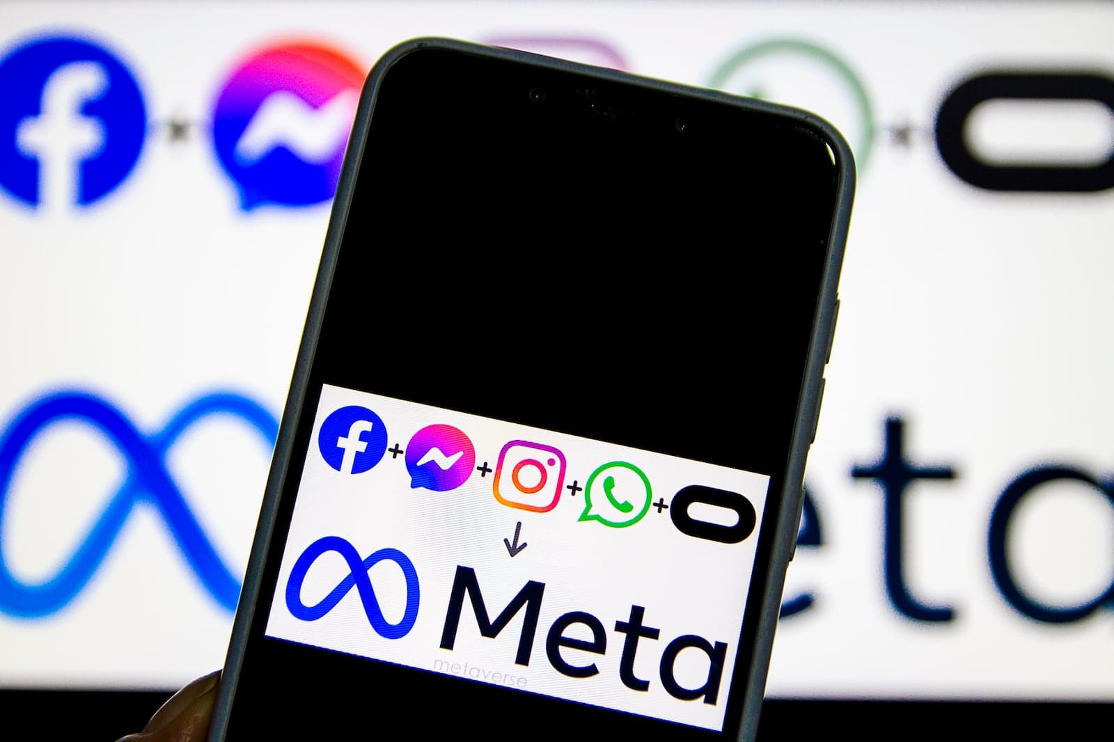 Embate com governo e riscos digitais: entenda mudanças propostas pela Meta